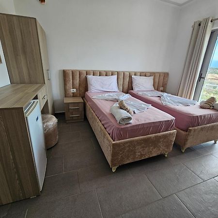 Hotel Irini Sarandë Exterior foto