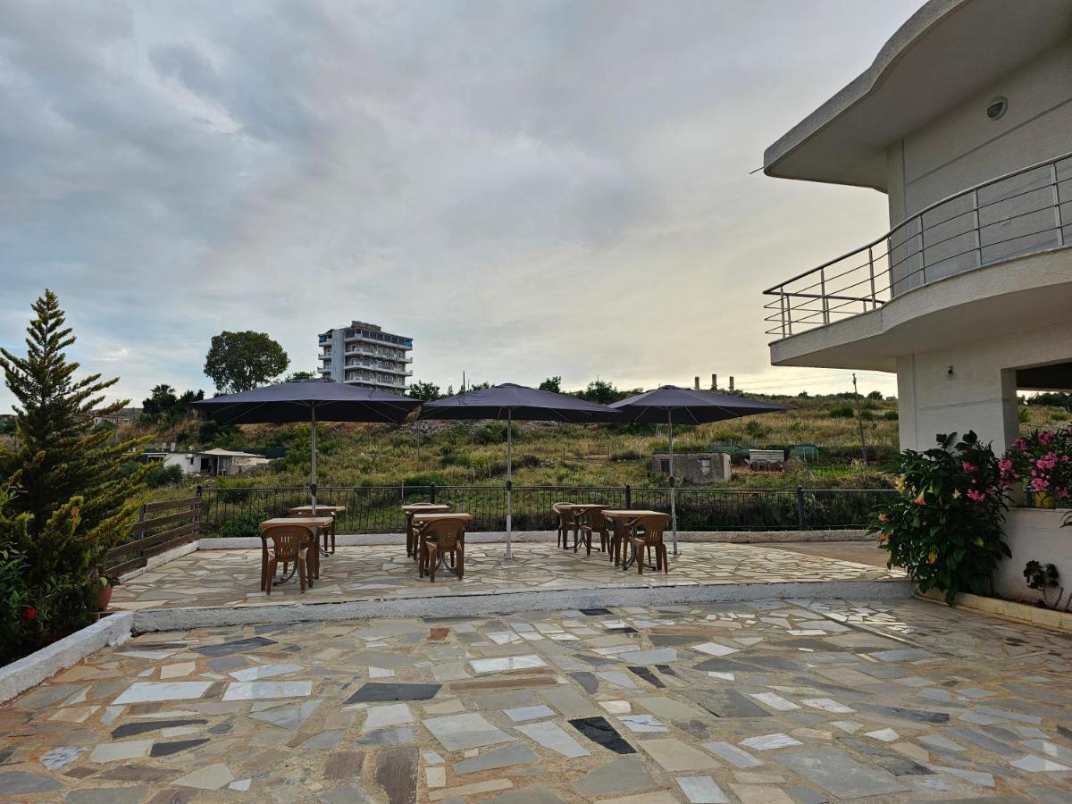 Hotel Irini Sarandë Exterior foto