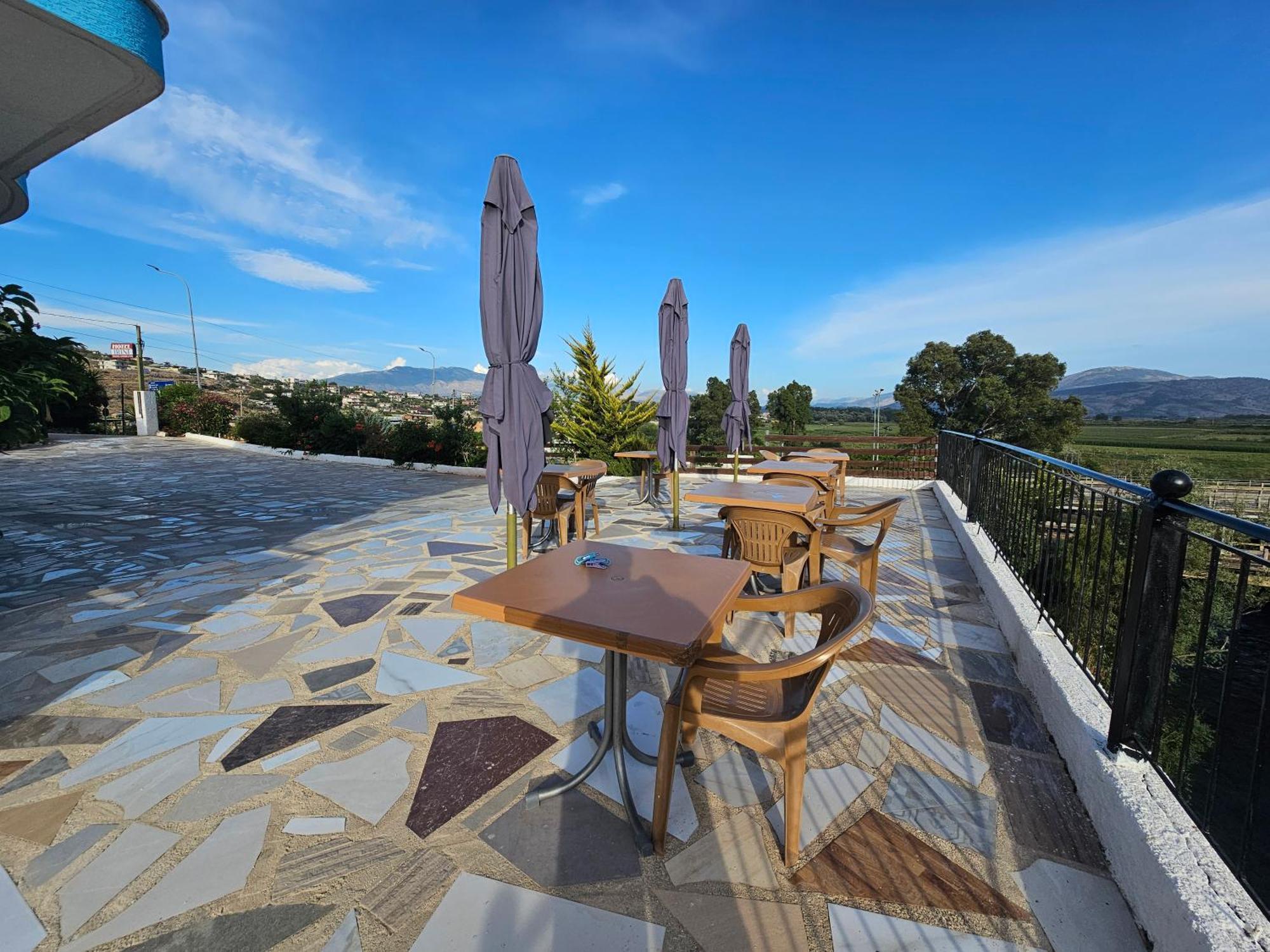 Hotel Irini Sarandë Exterior foto