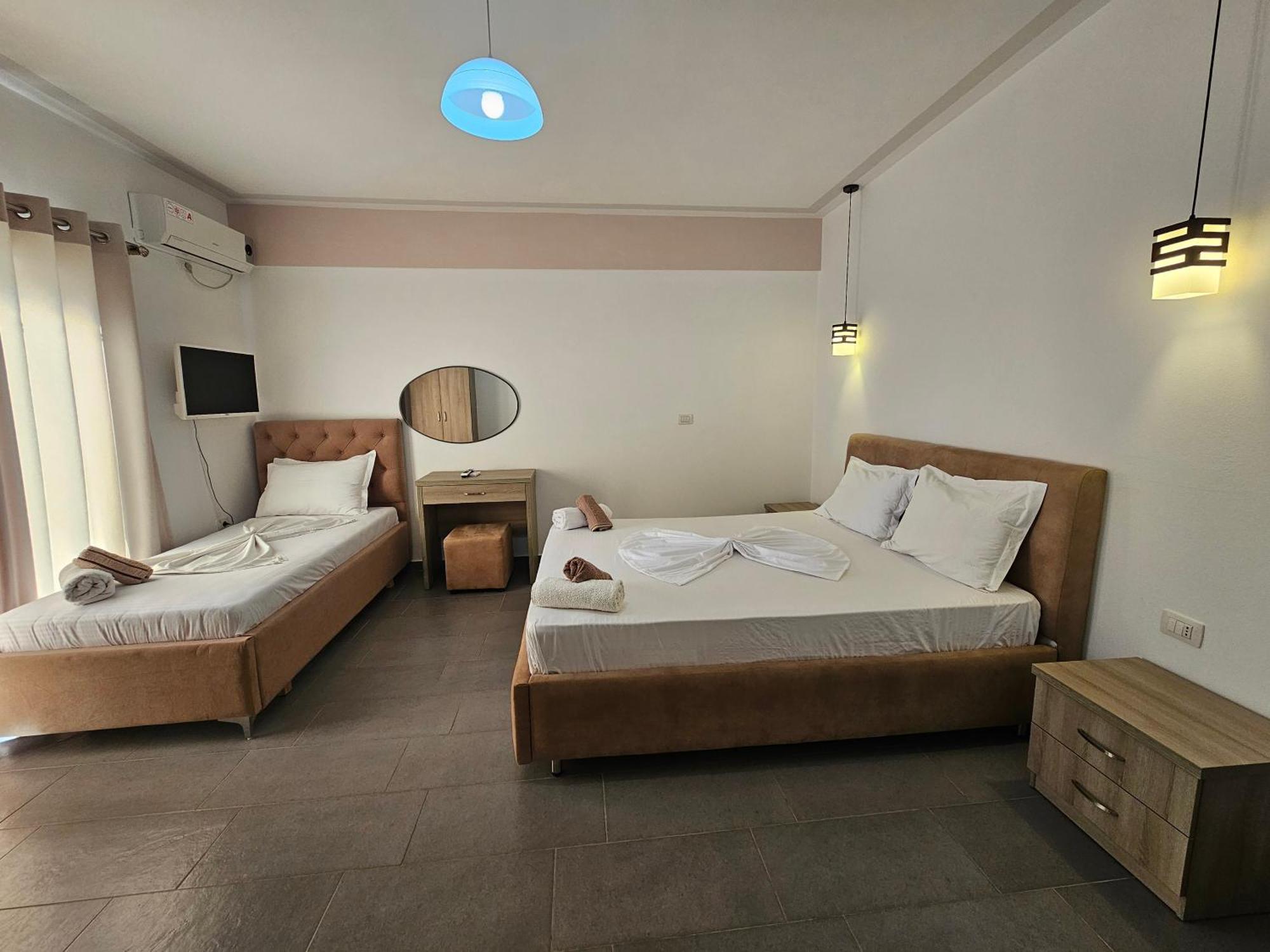 Hotel Irini Sarandë Exterior foto