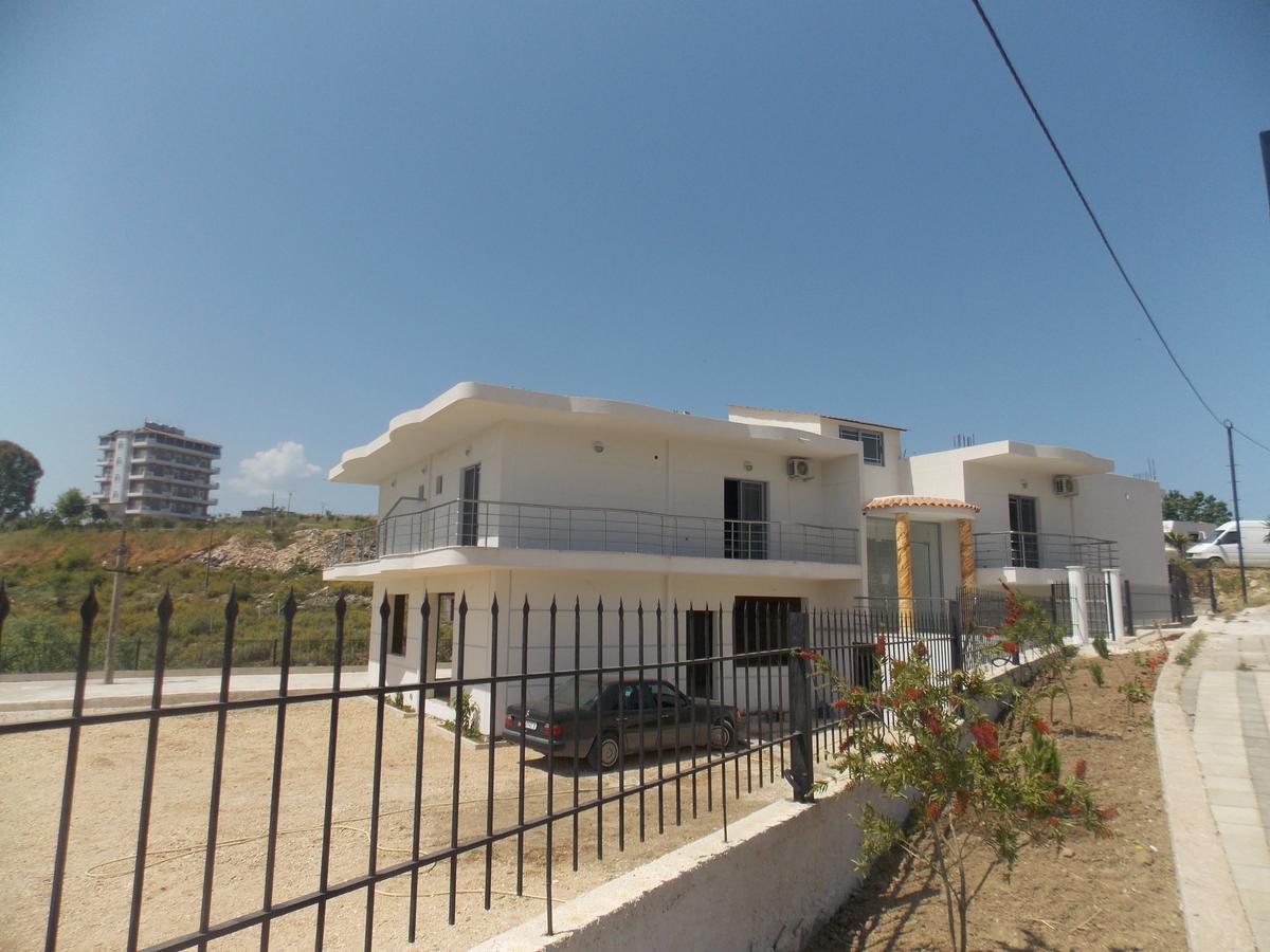 Hotel Irini Sarandë Exterior foto