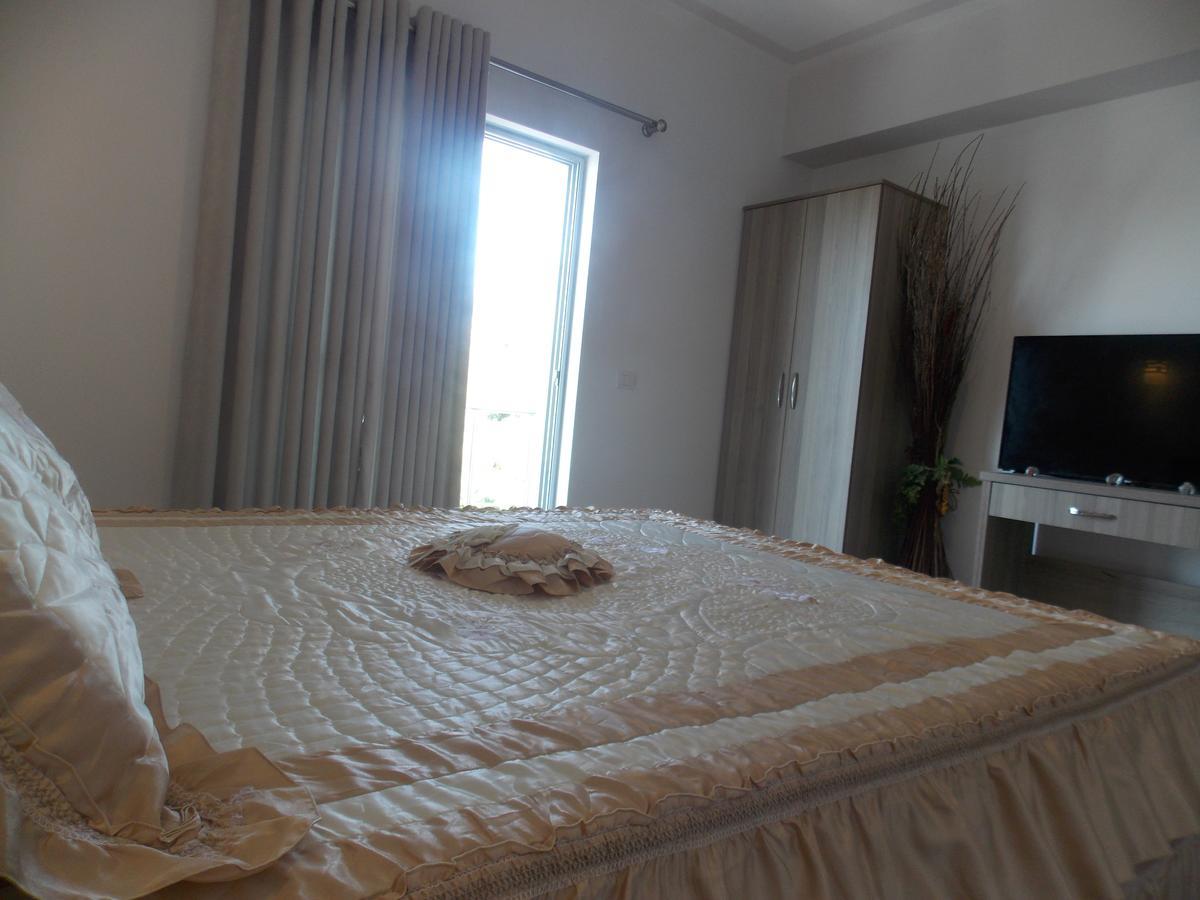 Hotel Irini Sarandë Exterior foto